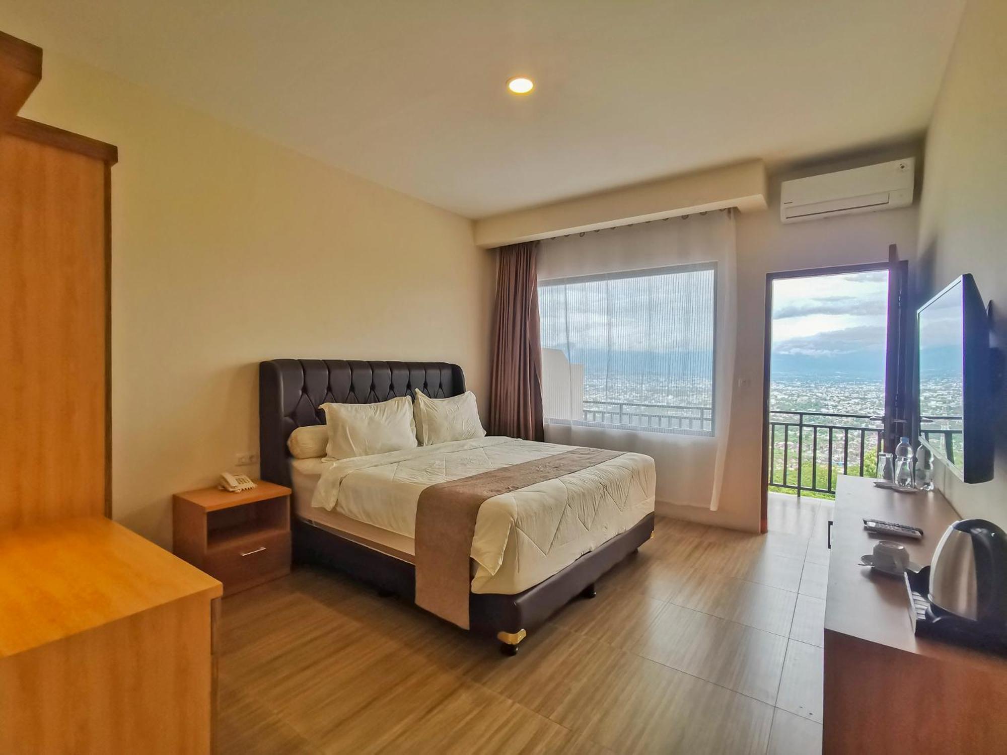 Bukit Indah Doda Hotel & Resorts Palu Luaran gambar